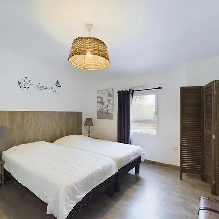 Maison Avec Jardin Et Jacuzzi Pour 8 Personnes بيت للعطل *