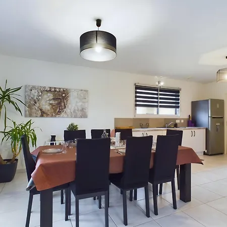 Maison Avec Jardin Et Jacuzzi Pour 8 Personnes بيت للعطل *