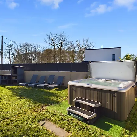 Maison Avec Jardin Et Jacuzzi Pour 8 Personnes